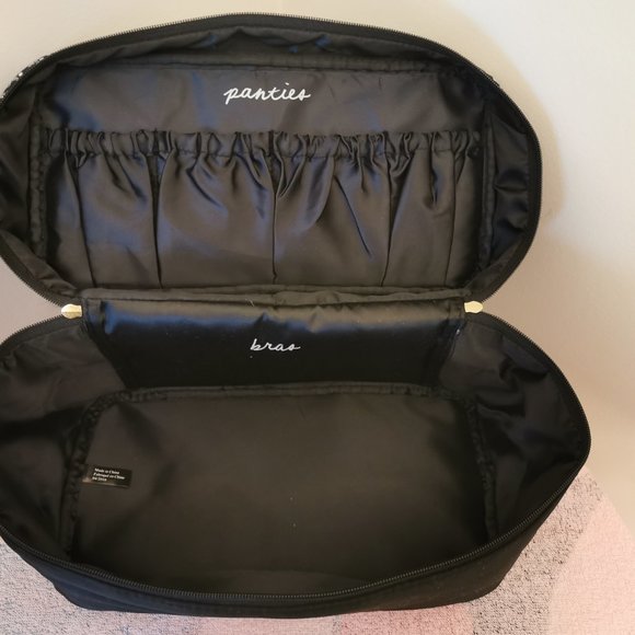 Victoria Secret lingerie travel bag w double zippers & handle brand new w tag - Picture 8 of 10